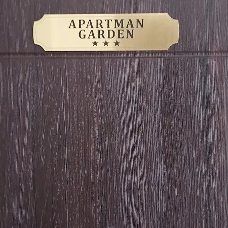 Apartment Garden *